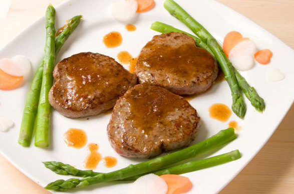 牛肉やわらかハート型ステーキ